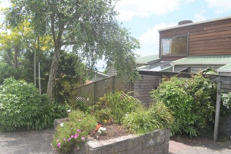 Photo of property in 8b Island View Terrace, Cockle Bay, Auckland, 2014