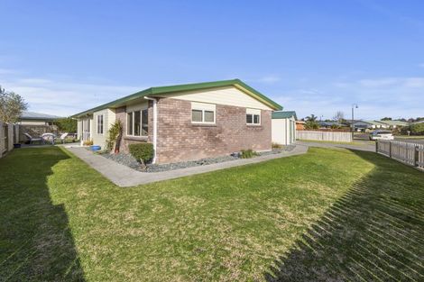 Photo of property in 7 Checketts Place, Papamoa Beach, Papamoa, 3118