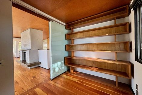 Photo of property in 15b Seaview Road, Paremata, Porirua, 5024