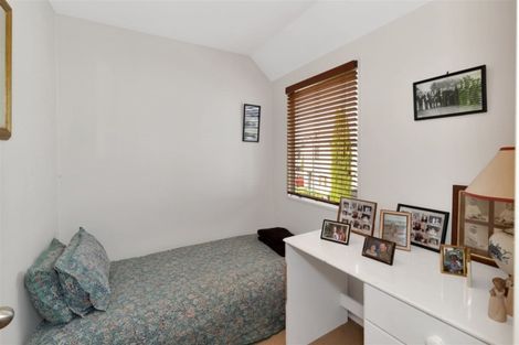 Photo of property in 31 Oakford Close, Riccarton, Christchurch, 8011