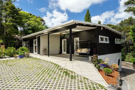 Photo of property in 92 Park Hill Road, Birkenhead, Auckland, 0626