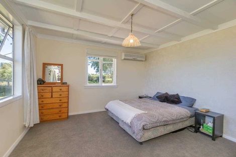 Photo of property in 328 Hokio Beach Road, Hokio Beach, Levin, 5571