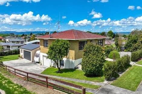 Photo of property in 15 Hillcrest Street, Tirau, 3410
