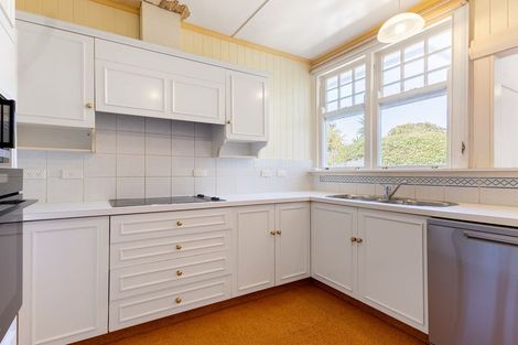 Photo of property in 3 Arthur Street, Paraparaumu Beach, Paraparaumu, 5032