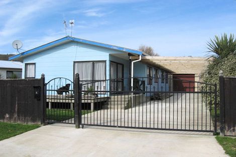 Photo of property in 11 Weymouth Grove, Wainuiomata, Lower Hutt, 5014