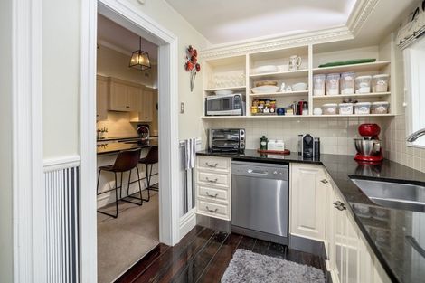 Photo of property in 141 Main Street, Greytown, 5712