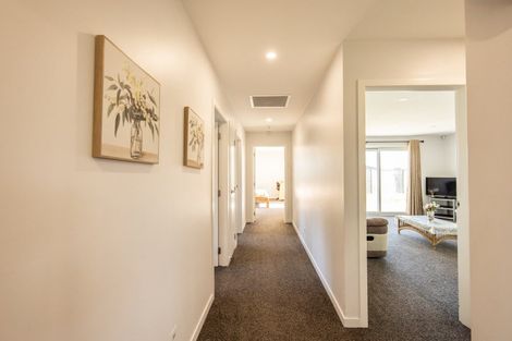 Photo of property in 47 Atlantic Drive, Fitzherbert, Palmerston North, 4410