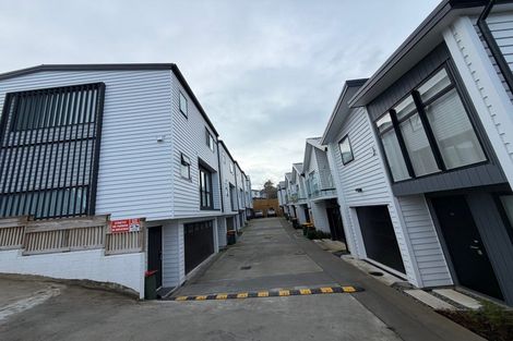 Photo of property in 27b Jandell Crescent, Bucklands Beach, Auckland, 2014