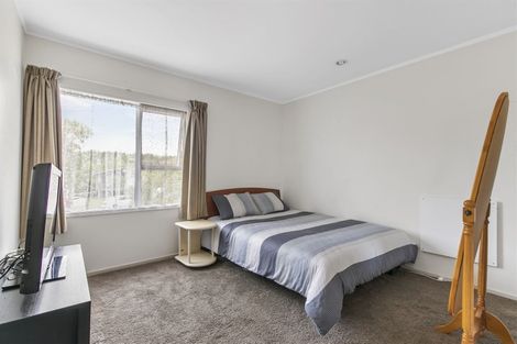 Photo of property in 30 Taurus Crescent, Beach Haven, Auckland, 0626