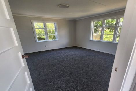 Photo of property in 44 Edmonton Road, Henderson, Auckland, 0612
