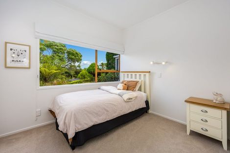 Photo of property in 23 King Richard Place, Browns Bay, Auckland, 0630