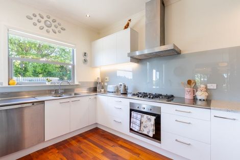 Photo of property in 48 Tiromoana Road, Raumati South, Paraparaumu, 5032