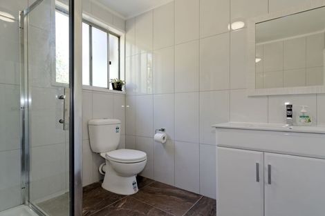 Photo of property in 6 Zita Maria Drive, Massey, Auckland, 0614