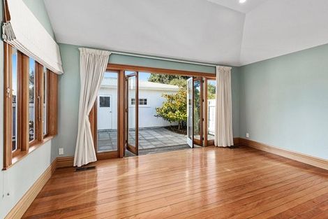 Photo of property in 23 Inglis Street, Seatoun, Wellington, 6022