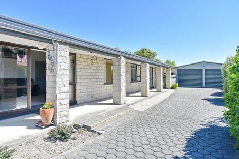Photo of property in 20 Coates Place, Rangiora, 7400