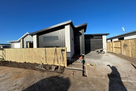 Photo of property in 6 Tauhinu Place, Papamoa, 3118