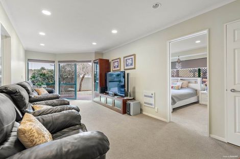 Photo of property in 3/43 The Parade, Bucklands Beach, Auckland, 2012