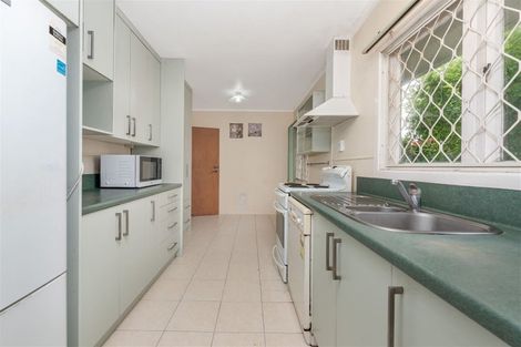 Photo of property in 40 Edwards Avenue, Henderson, Auckland, 0610
