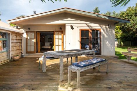 Photo of property in 19 Kuku Street, Te Awanga, 4102