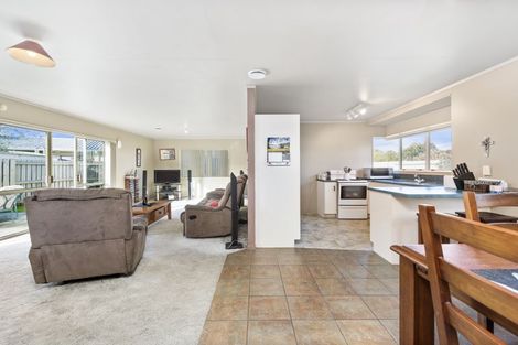 Photo of property in 7 Checketts Place, Papamoa Beach, Papamoa, 3118