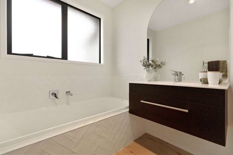 Photo of property in 18 Mcwatters Drive, Ngatea, 3503