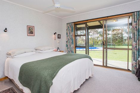 Photo of property in 52 Saddler Road, Muriwai, Gisborne, 4072