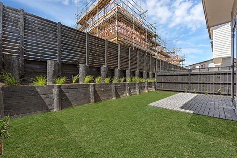 Photo of property in 7 Greenbrier Street, Westgate, 0814