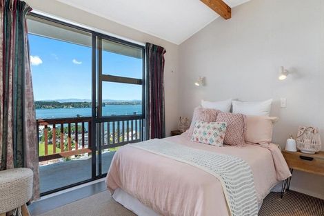 Photo of property in 87 Harbour View Road, Omokoroa, 3114