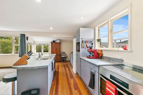 Photo of property in 13 Tawhai Street, Stokes Valley, Lower Hutt, 5019