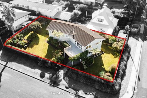 Photo of property in 53 Stanley Avenue, Milford, Auckland, 0620