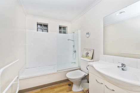 Photo of property in Paramount Apartments, 16/281 Maunganui Road, Mount Maunganui, 3116