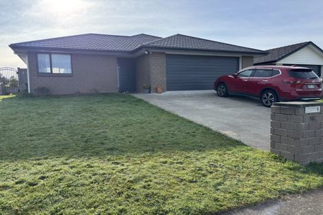 Photo of property in 16 Macdonald Heights, Feilding, 4702