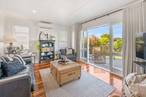 Photo of property in 112 Geddis Avenue, Maraenui, Napier, 4110