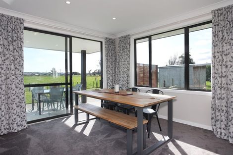 Photo of property in 6 George Street, Bulls, 4818