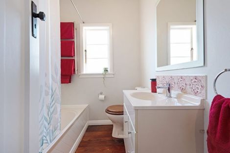 Photo of property in 36 Motueka Street, Ngaio, Wellington, 6035