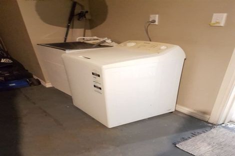 Photo of property in 38a Harbour View Road, Point Chevalier, Auckland, 1022