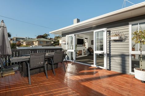 Photo of property in 32 Esk Street, Parkvale, Tauranga, 3112