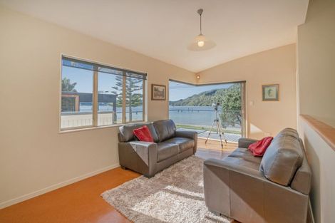 Photo of property in 509a Beach Road, Whangamata, 3620