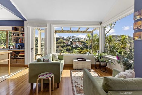 Photo of property in 8 Kowhai Road, Kelburn, Wellington, 6012