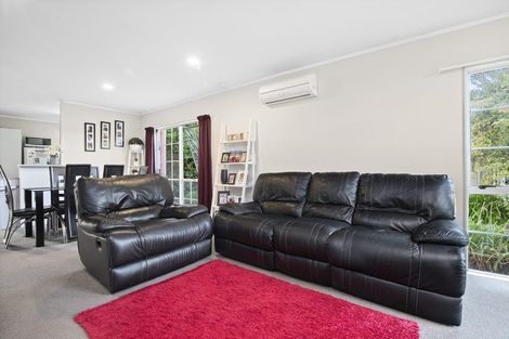 Photo of property in 52 Riverton Drive, Randwick Park, Auckland, 2105