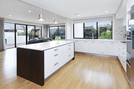 Photo of property in 28 Devonport Lane, St Albans, Christchurch, 8014