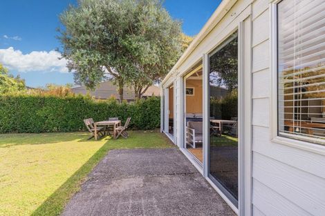 Photo of property in 40 Hardy Place, Cooks Beach, Whitianga, 3591