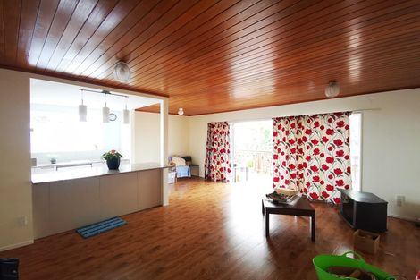 Photo of property in 3/14 Cezanne Place, New Lynn, Auckland, 0600