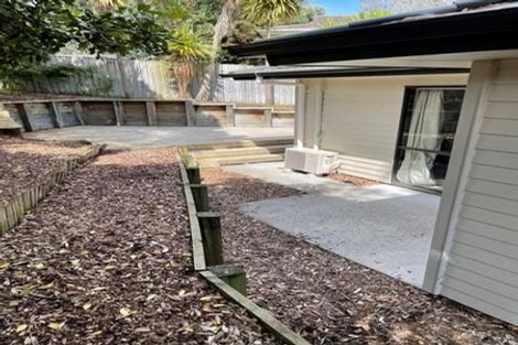 Photo of property in 10a Rena Place, West Harbour, Auckland, 0618