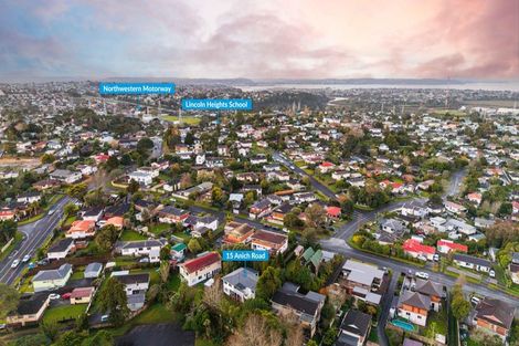 Photo of property in 15 Anich Road, Massey, Auckland, 0614