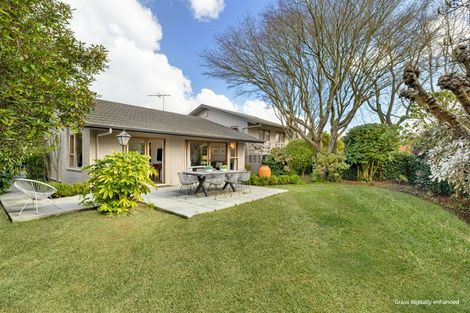 Photo of property in 27 Highland Place, Avonhead, Christchurch, 8042