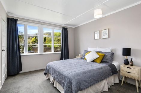 Photo of property in 16 Cleland Crescent, Naenae, Lower Hutt, 5011