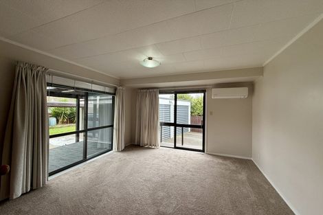 Photo of property in 14 Camellia Place, Hamilton Lake, Hamilton, 3204
