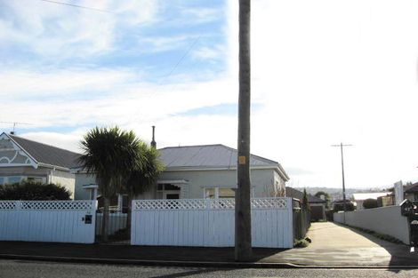 Photo of property in 42a Hargest Crescent, Saint Kilda, Dunedin, 9012