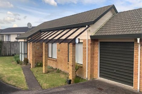 Photo of property in 2/12 Bernina Place, Weymouth, Auckland, 2103